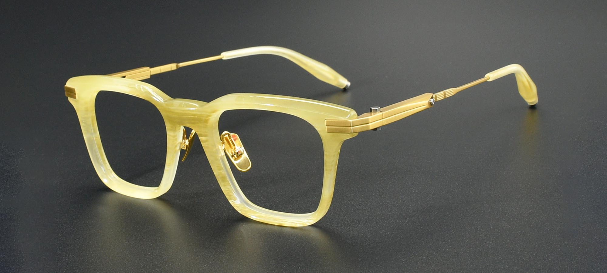 AKX-501-YG