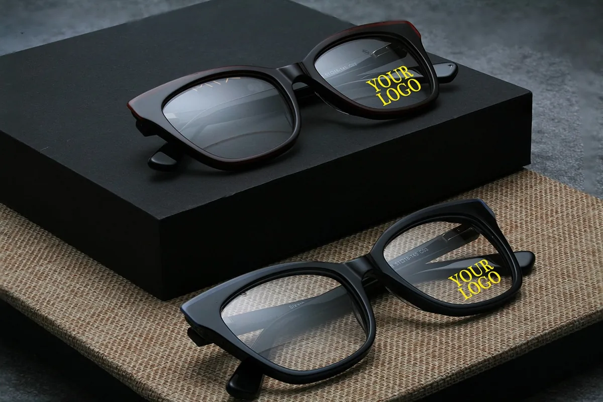 Private label eyeglasses